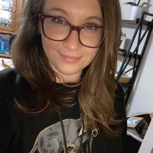 Meet your Posher, Allysa